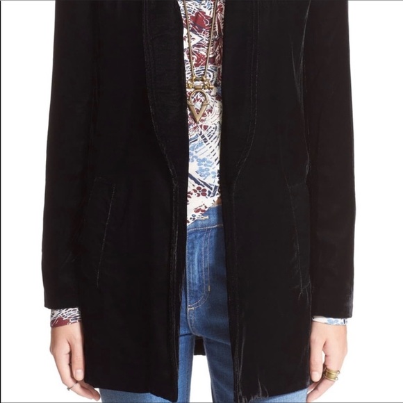Free People  |  Black Velvet Blazer - Picture 3 of 6